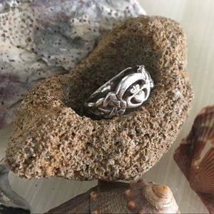 Silver Claddagh ring braided band